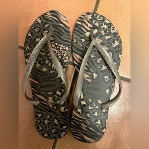 Gold strap Havaianas